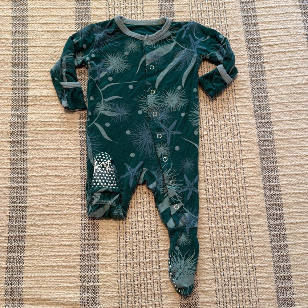 Kickeepants Newborn outfit